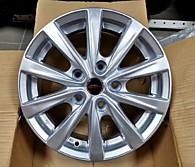 Replica KI12                     R15x5,5/5*114.3 ET47 D67.1 S 